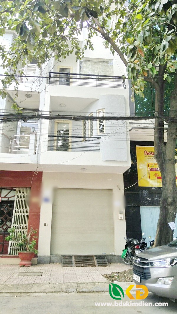 Cho thuê nhà mặt tiền 2 lầu đường 715 Tạ Quang Bửu Phường 4 Quận 8